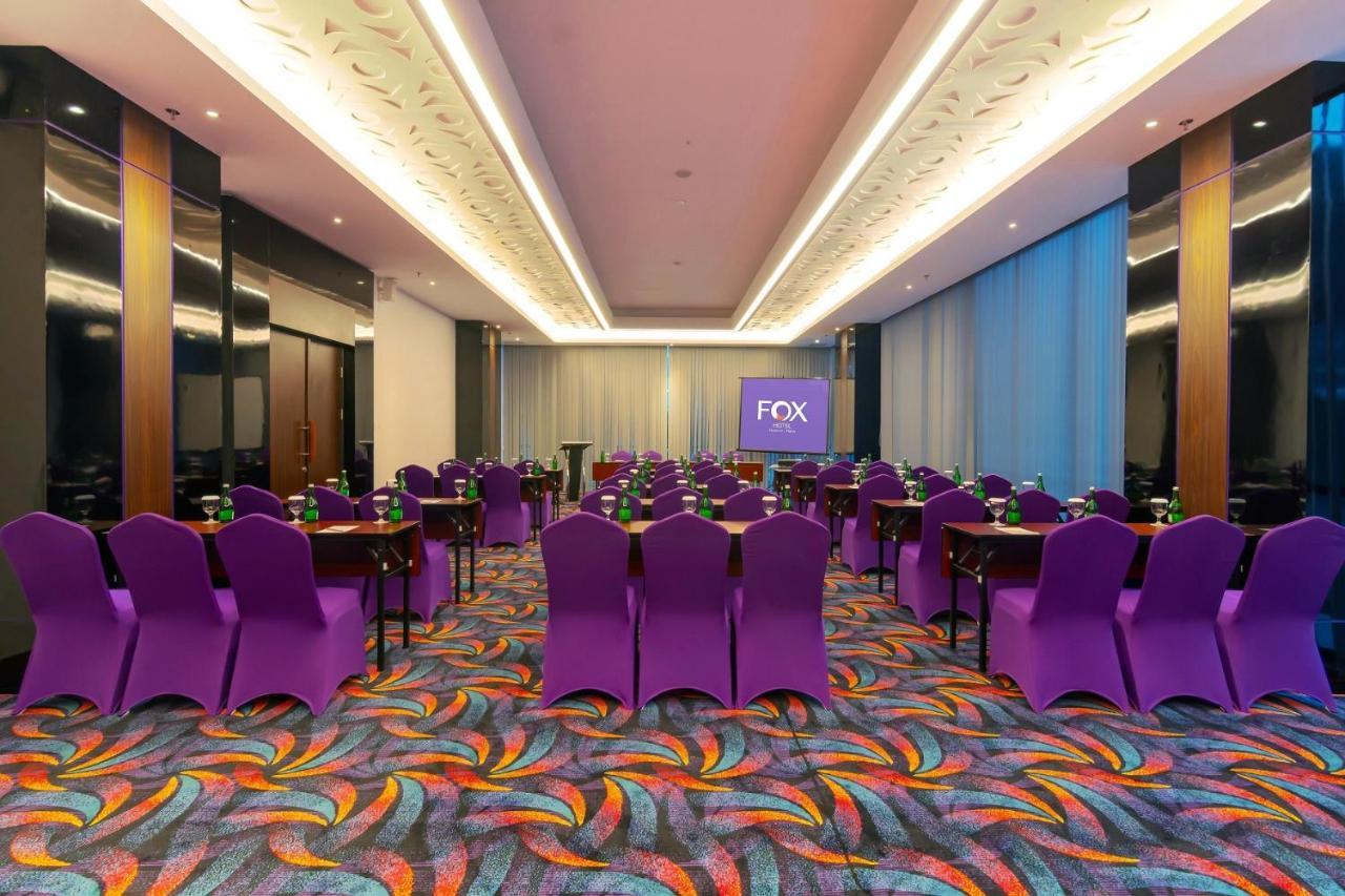 Fox Hotel Jayapura Esterno foto